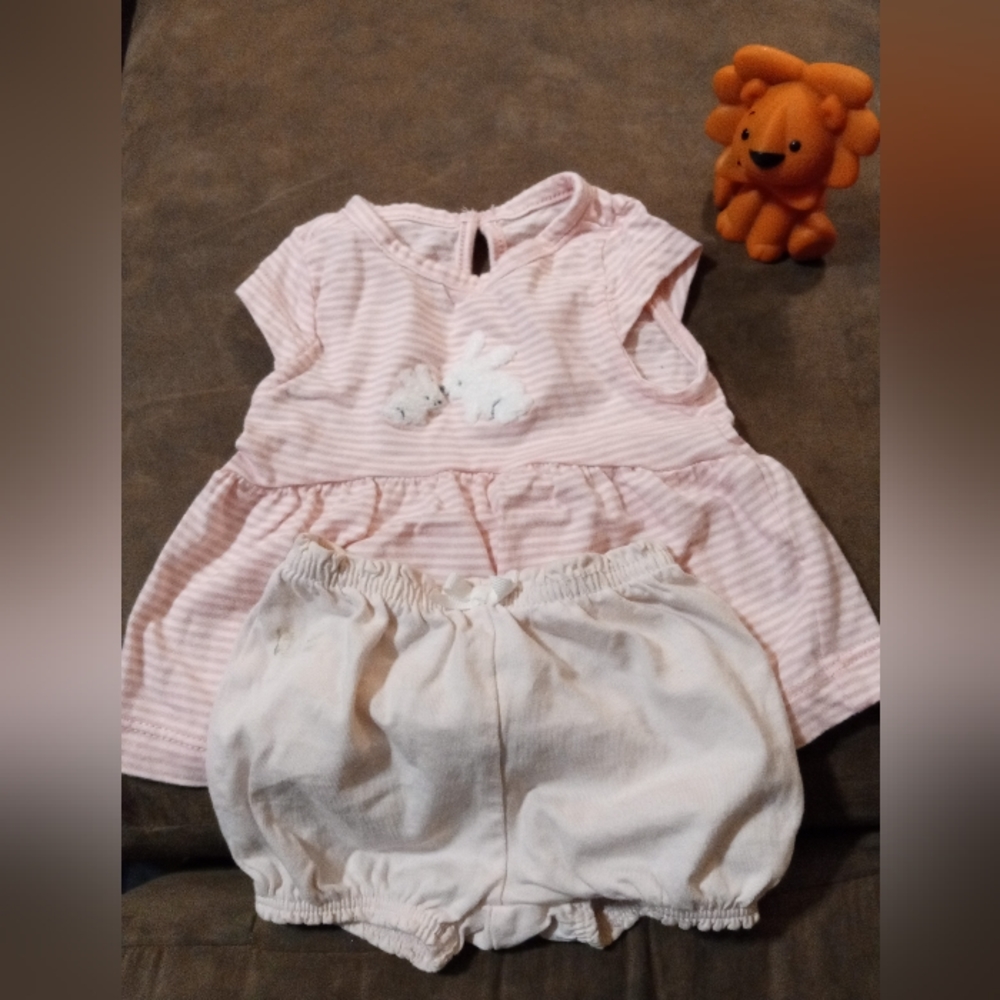 Carter's brand white fluffy bunny top with scalloped bloomers, lace headband